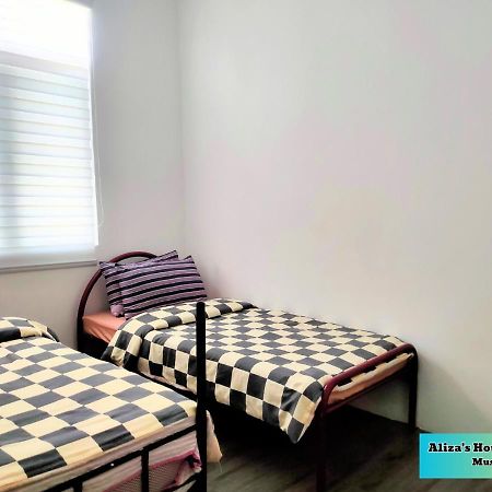 Aliza'S House Homestay Pd Mini Bungalow Port Dickson Exterior foto